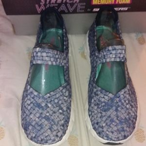 Stretch weave Skechers with memory foam